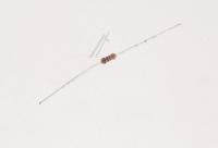 100R-0,5W 2001-000028 (DNA) VARMUUSVASTUS 100OHM,5%,0,5W,AA,TP,2