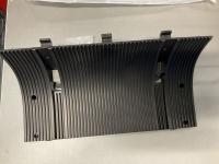 BN96-50778A Baugruppe Standfuß P-Abdeckung Hals,82QTQ800B, PP+GF4